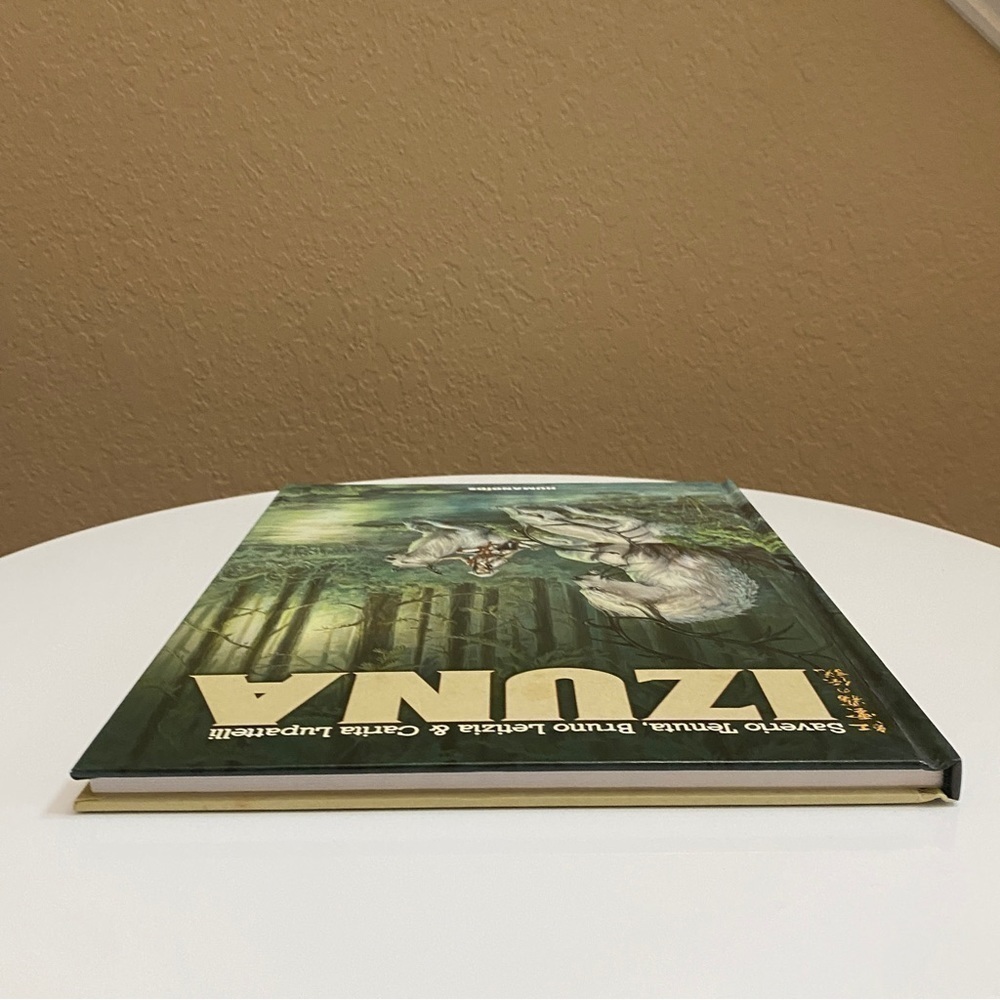 Izuna: Oversized Deluxe Edition Hardcover - Picture 6 of 6